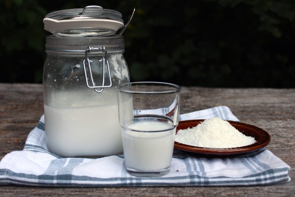 homemade cocnut milk cream recipe how to make at home